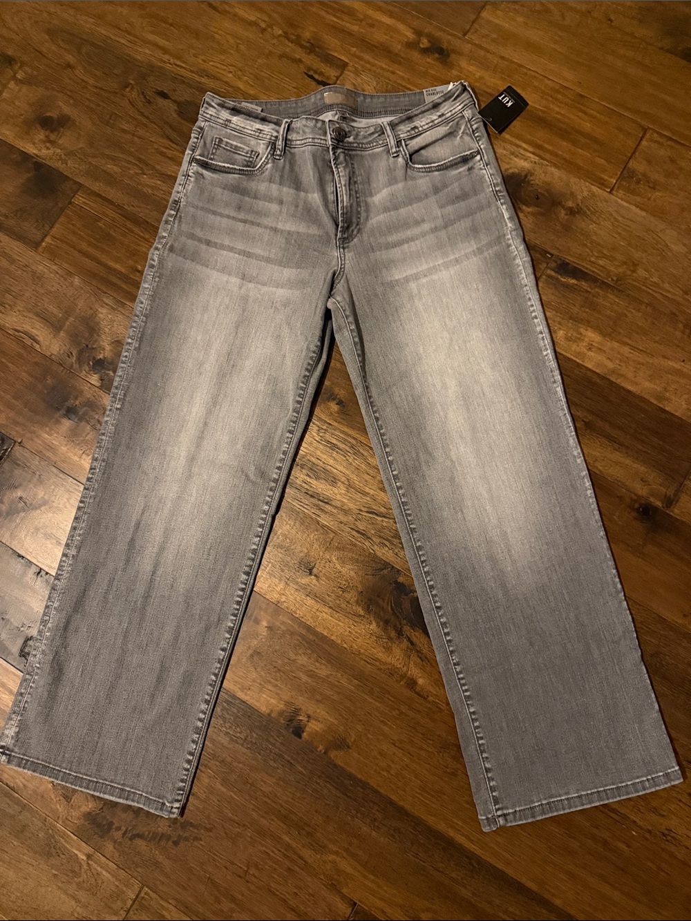Kut from the Kloth Women’s Light Grey Straight Boyfriend Jeans